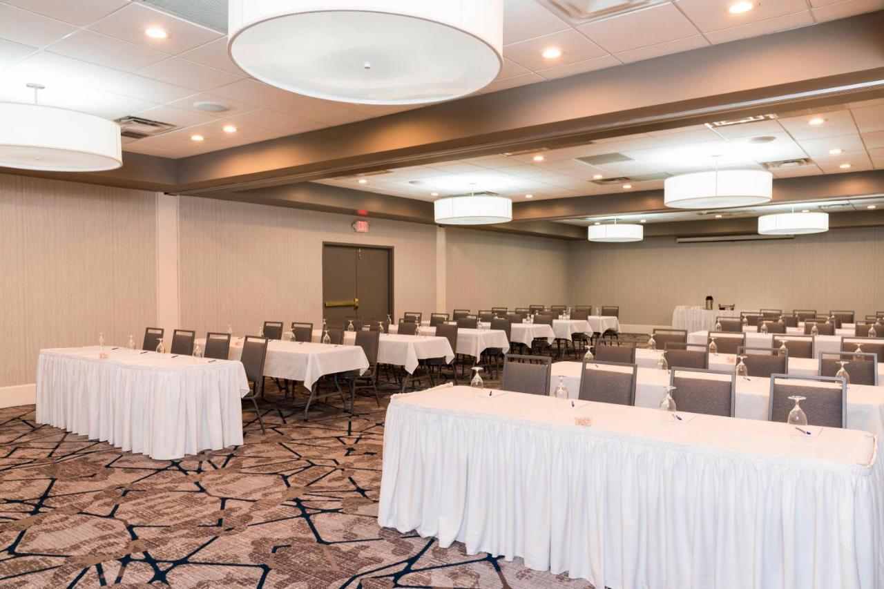 Sonesta Hotel Grand Rapids Airport Kentwood Екстер'єр фото