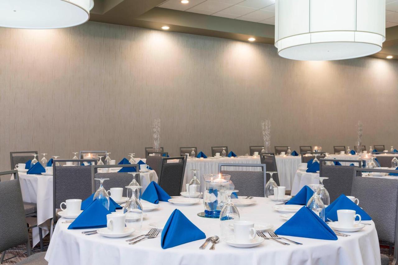 Sonesta Hotel Grand Rapids Airport Kentwood Екстер'єр фото