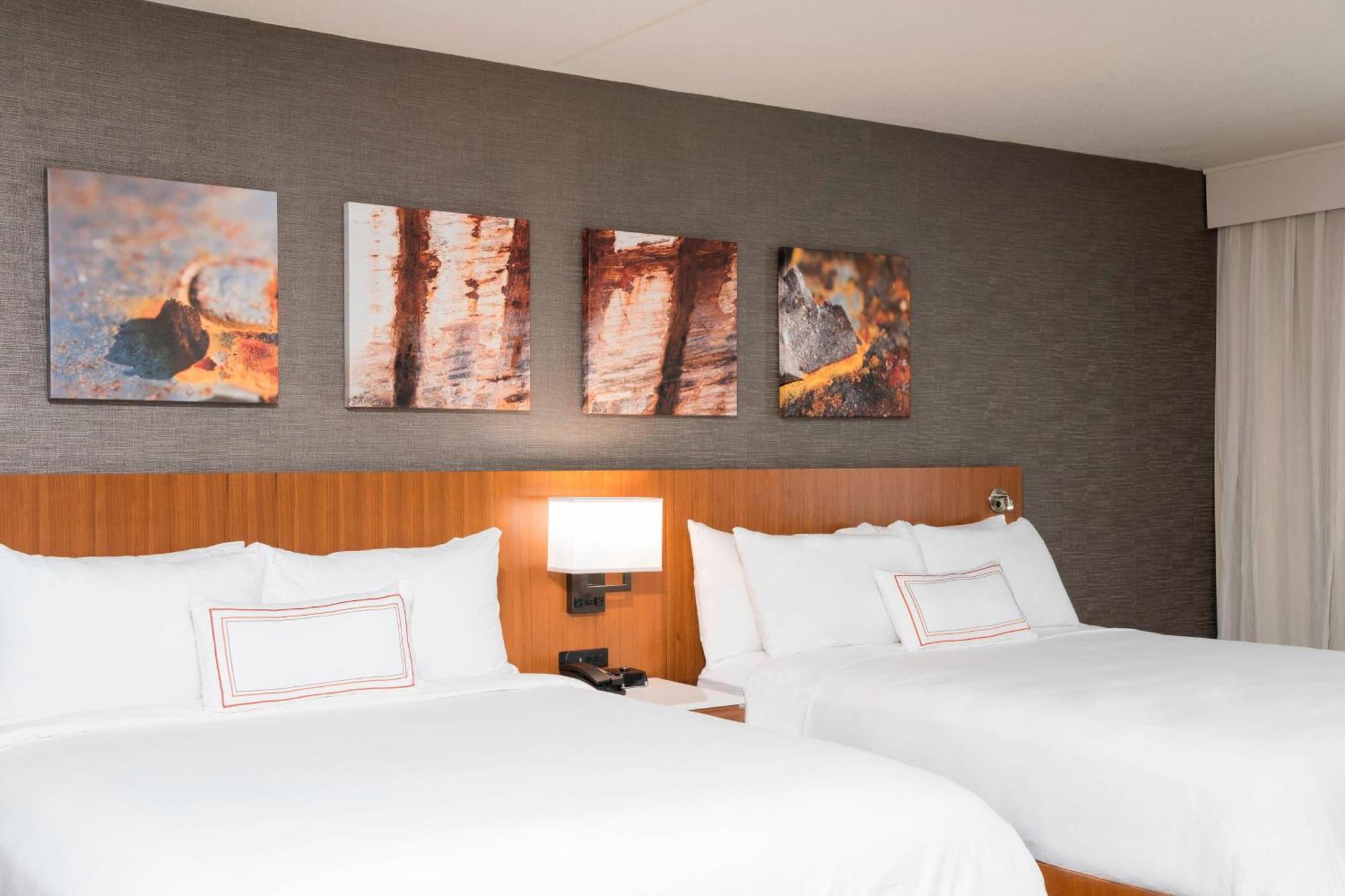 Sonesta Hotel Grand Rapids Airport Kentwood Екстер'єр фото