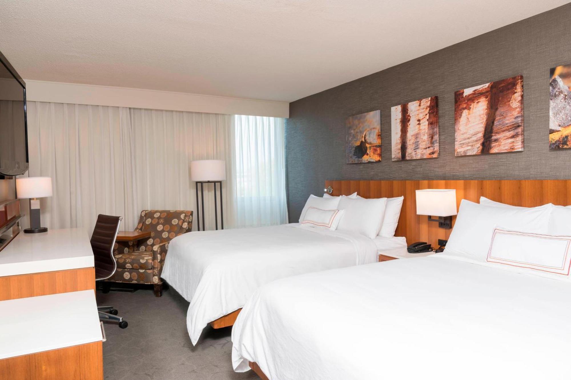 Delta Hotels By Marriott Grand Rapids Airport Екстер'єр фото