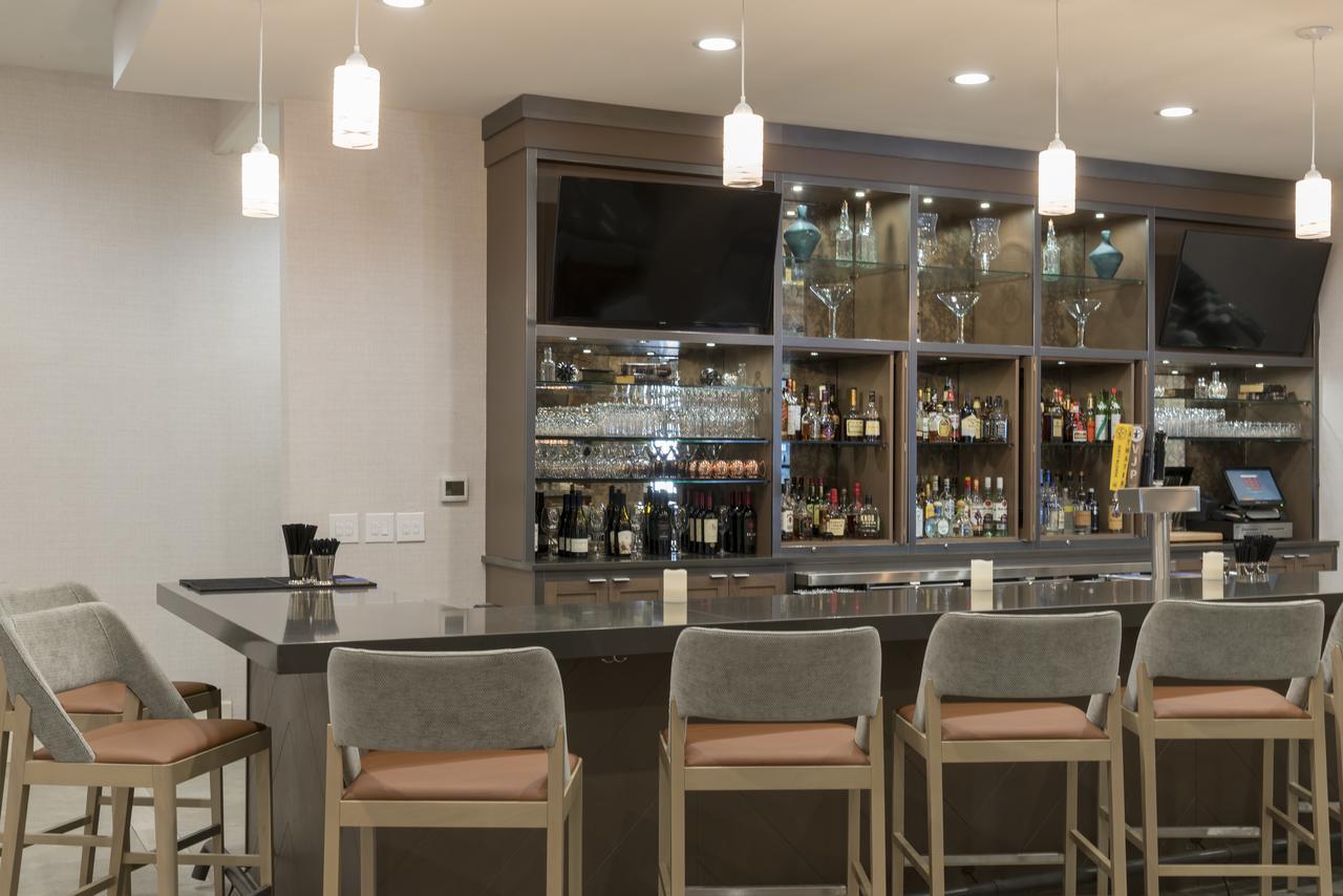 Sonesta Hotel Grand Rapids Airport Kentwood Екстер'єр фото